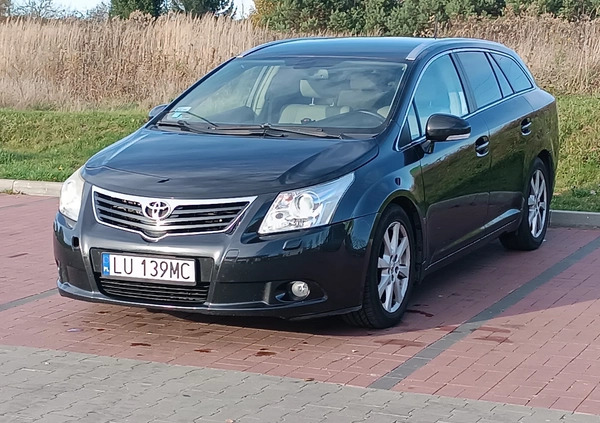 Toyota Avensis cena 18500 przebieg: 312000, rok produkcji 2009 z Warszawa małe 277